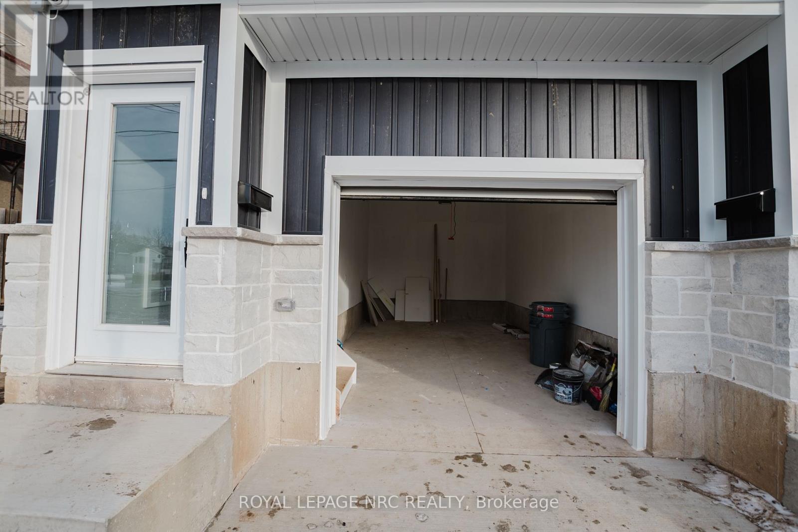 103a - 103 Southworth Street N, Welland, Ontario  L3B 1Y7 - Photo 21 - X12837108