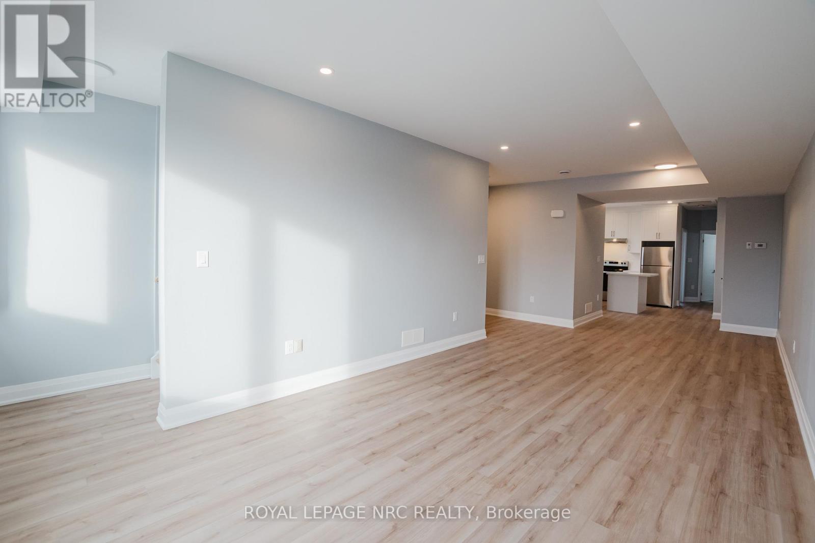 103a - 103 Southworth Street N, Welland, Ontario  L3B 1Y7 - Photo 5 - X12837108