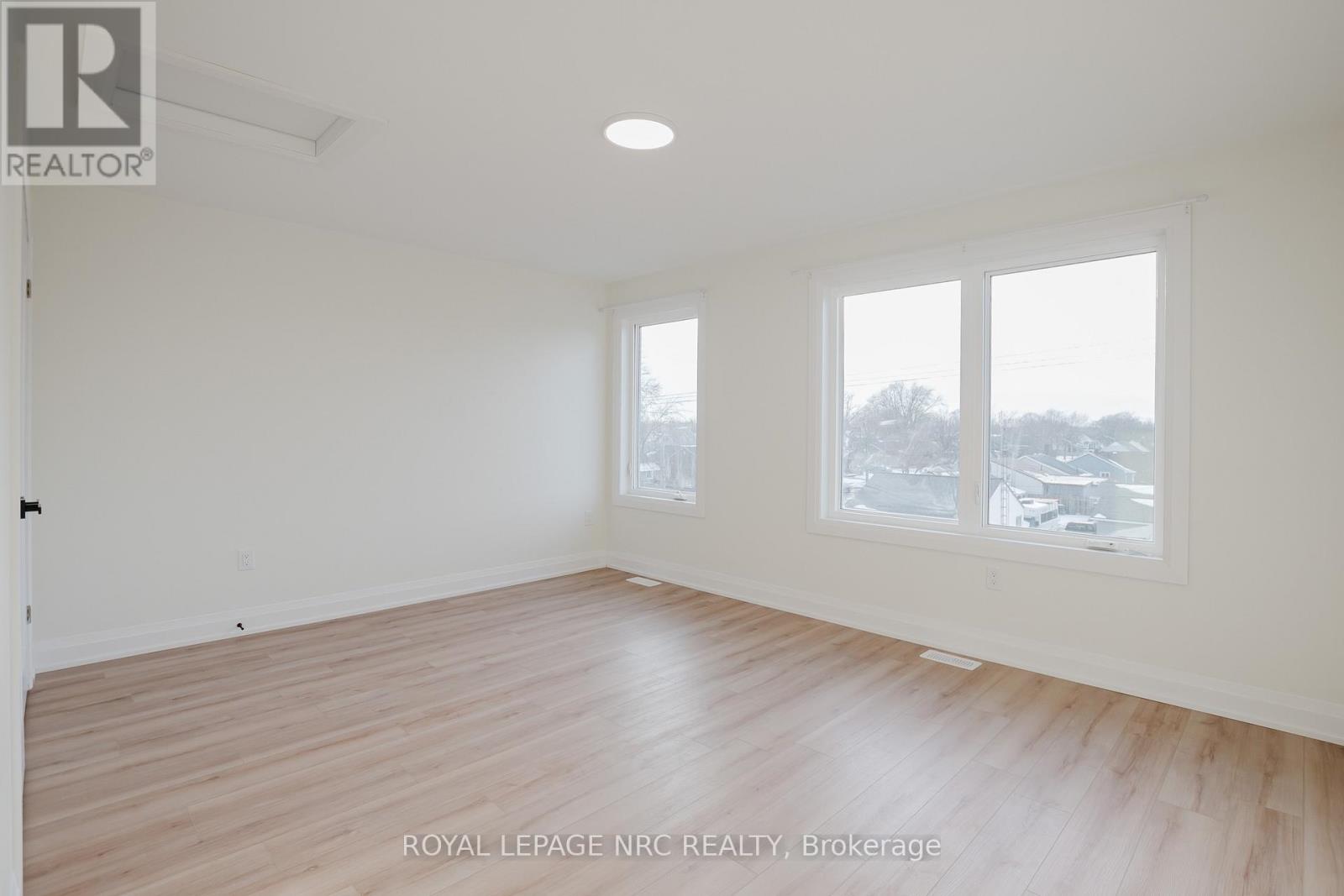 103a - 103 Southworth Street N, Welland, Ontario  L3B 1Y7 - Photo 8 - X12837108