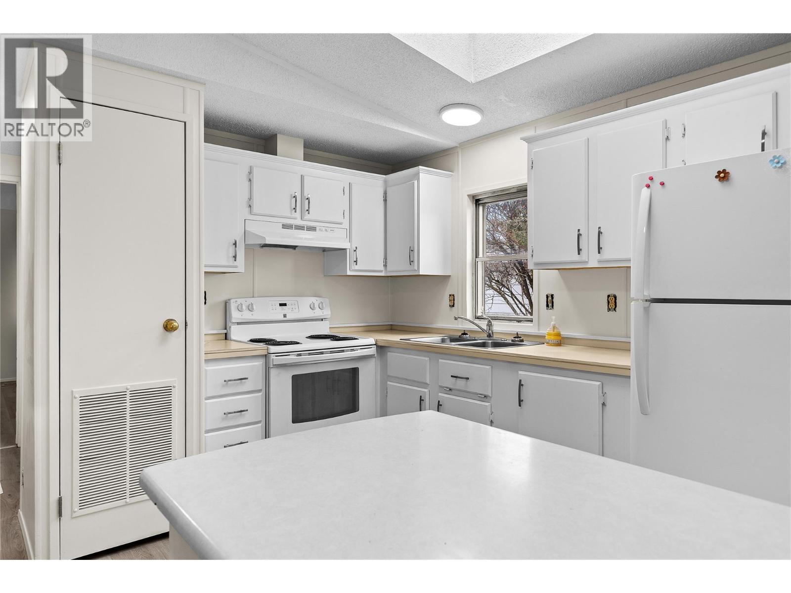 1600 43 Avenue Unit# 32, Vernon, British Columbia  V1T 9G6 - Photo 11 - 10364709