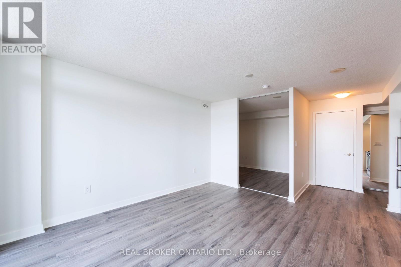 2716 - 25 Telegram Mews, Toronto, Ontario  M5V 3Y9 - Photo 8 - C12837116