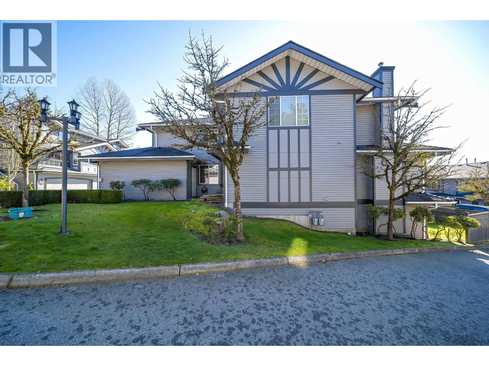 120 1685 Pinetree Way, Coquitlam, British Columbia  V3E 3A1 - Photo 4 - R3095205