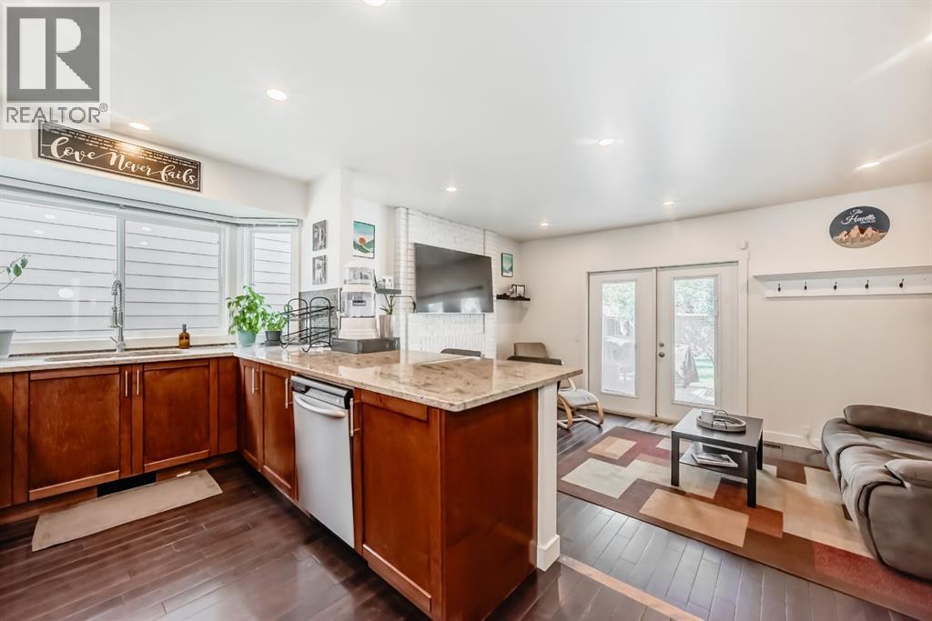 208 Woodbine Boulevard Sw, Calgary, Alberta  T2W 4K5 - Photo 16 - A2288115