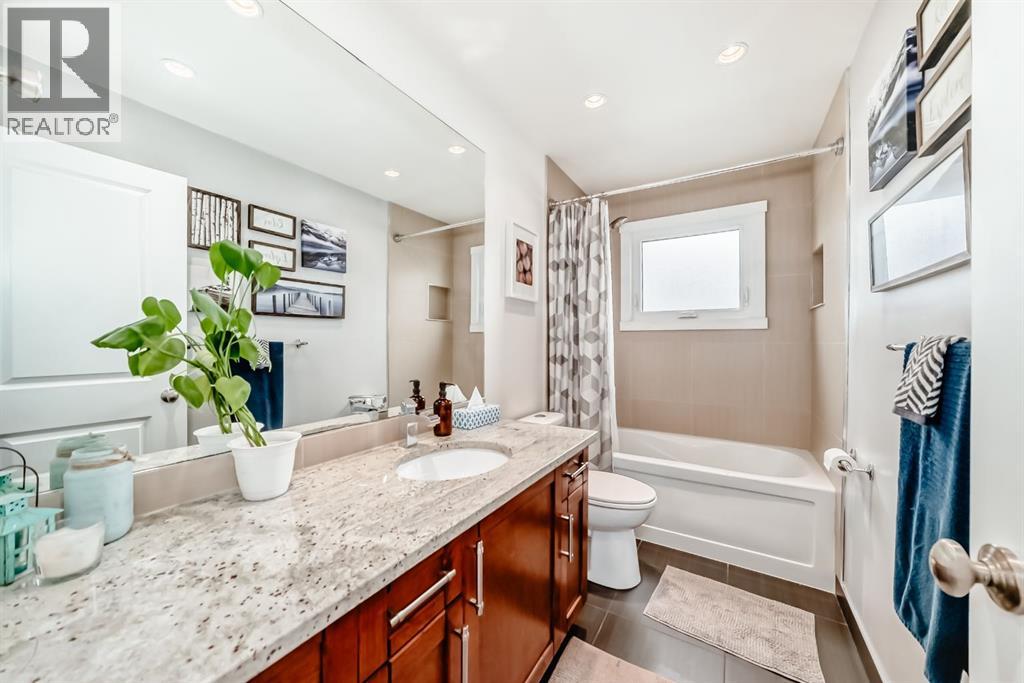 208 Woodbine Boulevard Sw, Calgary, Alberta  T2W 4K5 - Photo 29 - A2288115