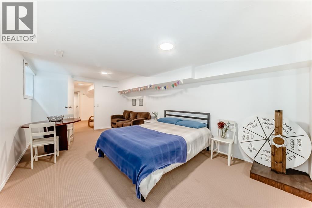 208 Woodbine Boulevard Sw, Calgary, Alberta  T2W 4K5 - Photo 36 - A2288115