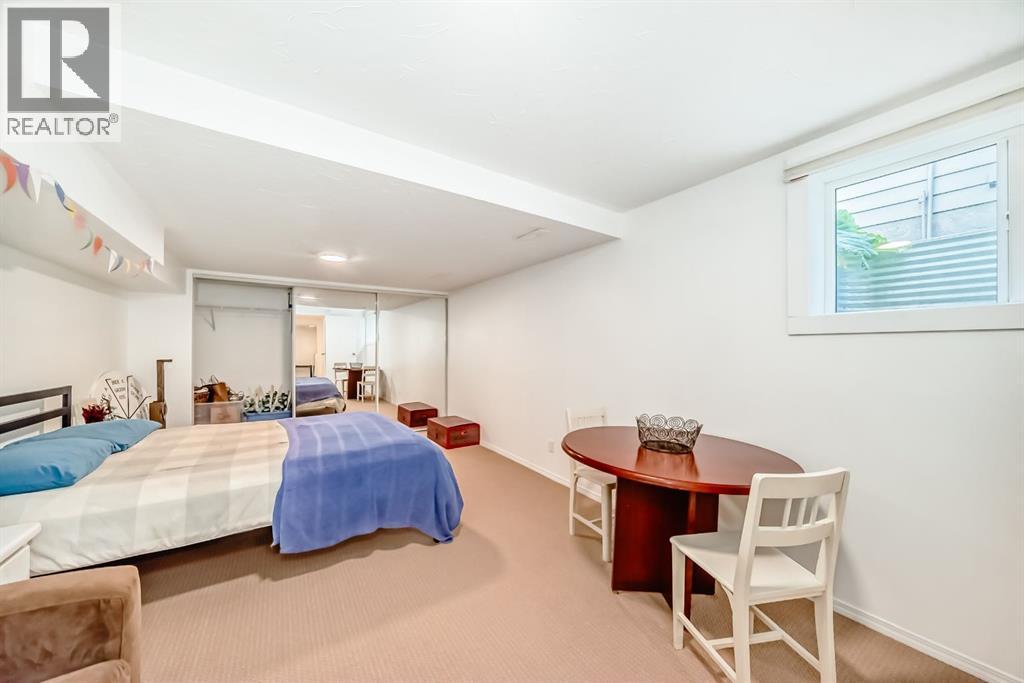 208 Woodbine Boulevard Sw, Calgary, Alberta  T2W 4K5 - Photo 35 - A2288115