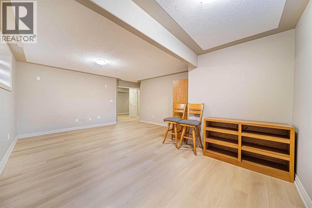 22 Royal Birch Way Nw, Calgary, Alberta  T3G 5X8 - Photo 26 - A2288763