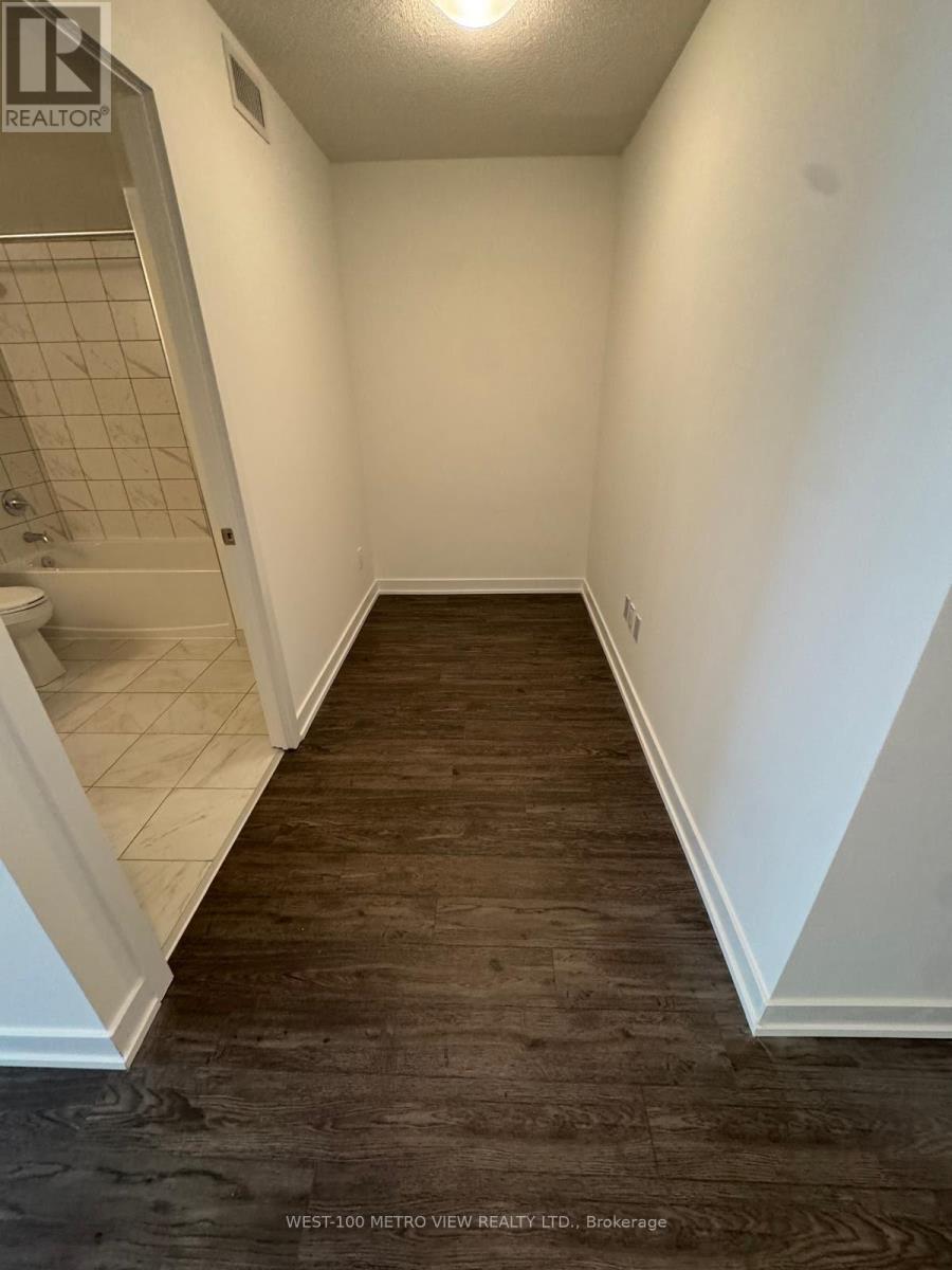 610 - 1010 Sandy Beach Road, Pickering, Ontario  L1W 3V9 - Photo 4 - E12837104