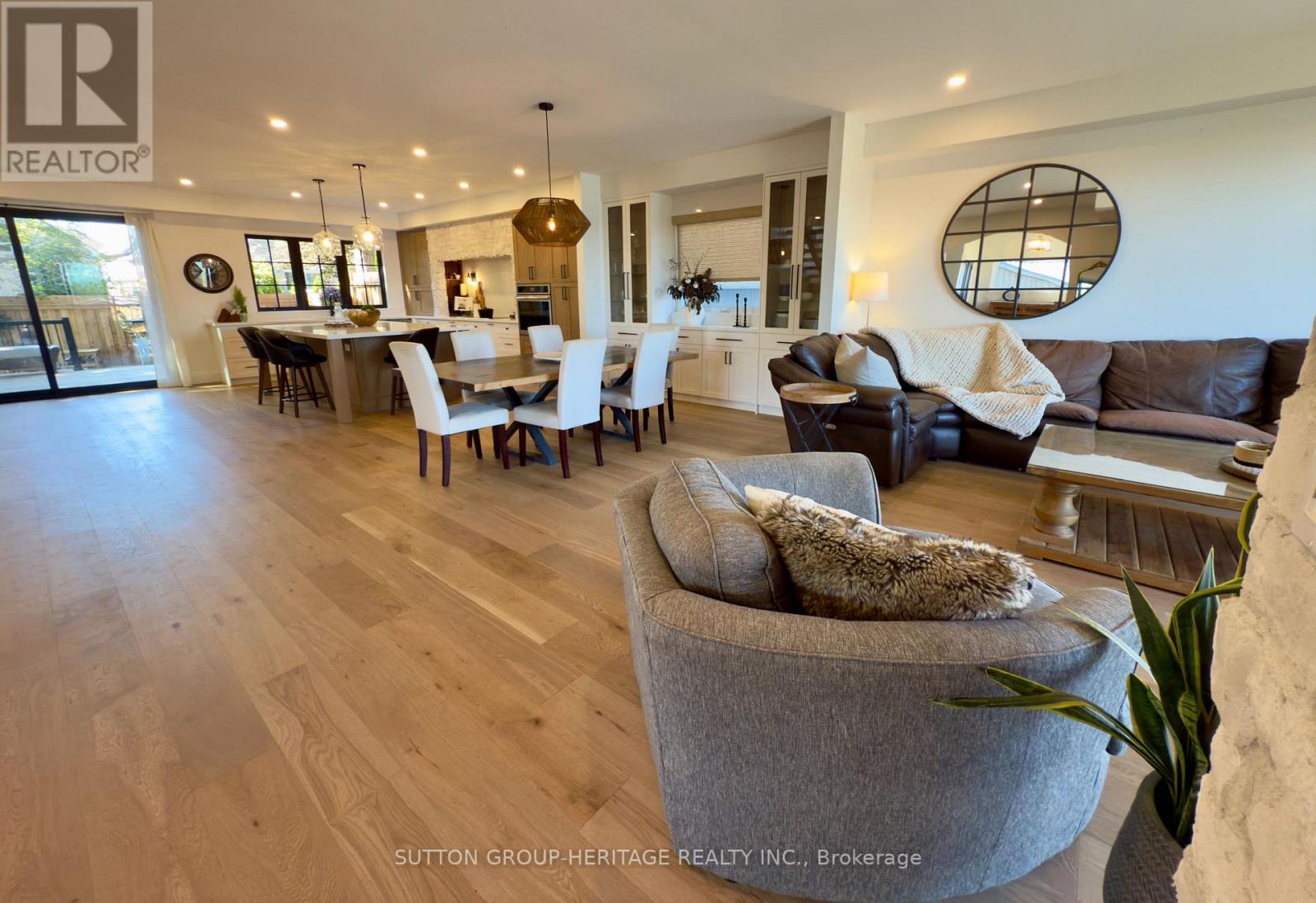 16 Coulcliff Boulevard, Scugog, Ontario  L9L 1P8 - Photo 3 - E12837134