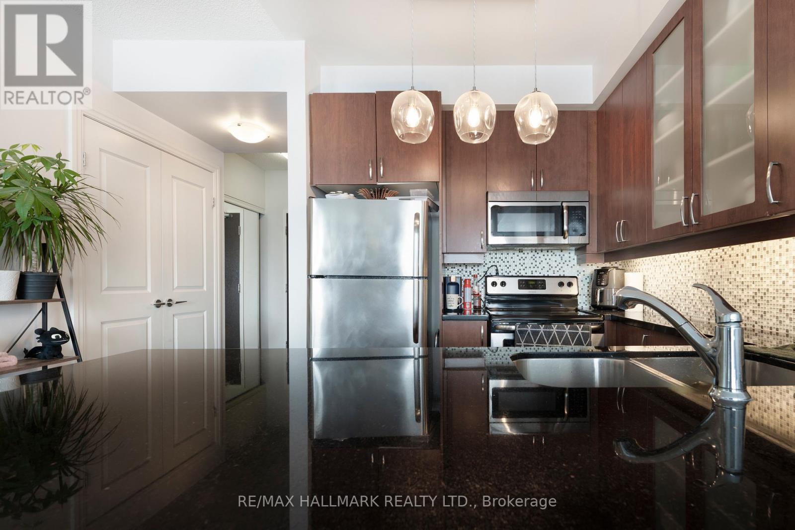 803 - 131 Upper Duke Crescent, Markham, Ontario  L6G 0C9 - Photo 7 - N12837132