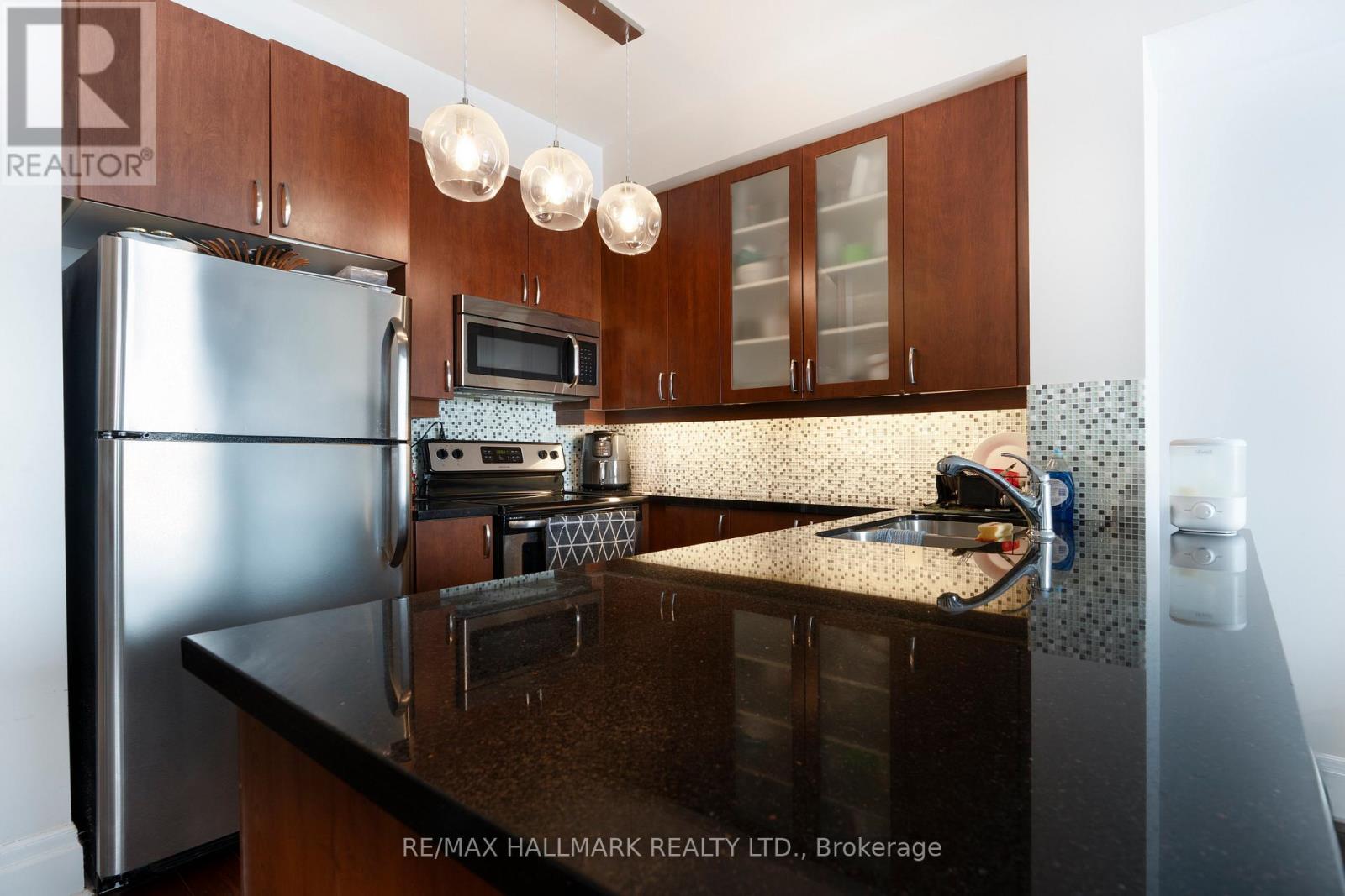 803 - 131 Upper Duke Crescent, Markham, Ontario  L6G 0C9 - Photo 8 - N12837132