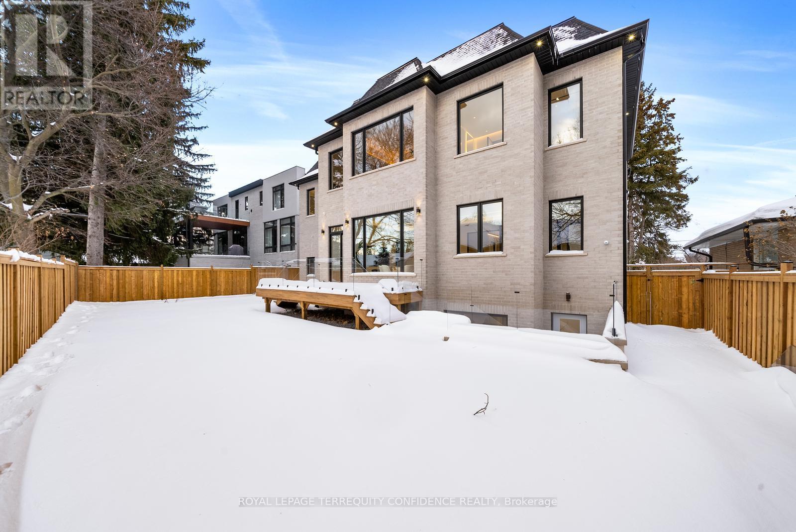 281 Kerrybrook Drive, Richmond Hill, Ontario  L4C 3R2 - Photo 49 - N12837170