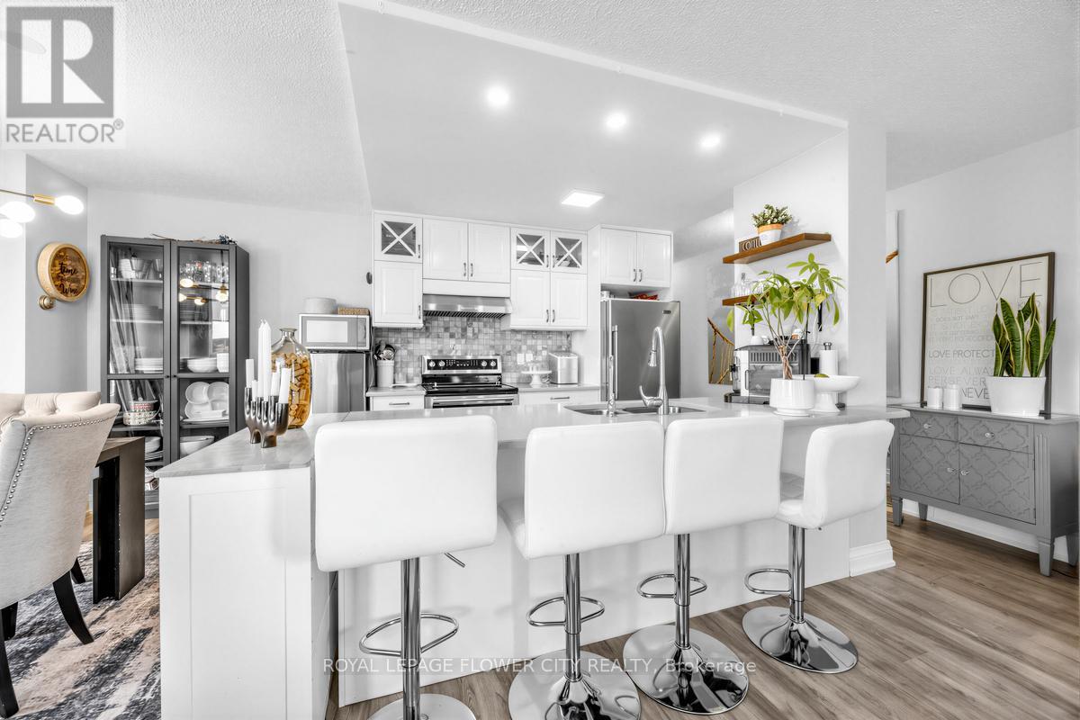 908 - 3 Hickory Tree Road, Toronto, Ontario  M9N 3W5 - Photo 10 - W12837128