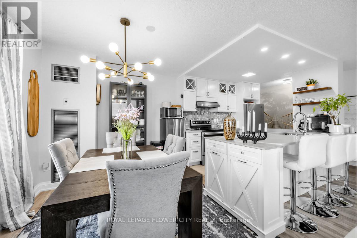 908 - 3 Hickory Tree Road, Toronto, Ontario  M9N 3W5 - Photo 6 - W12837128