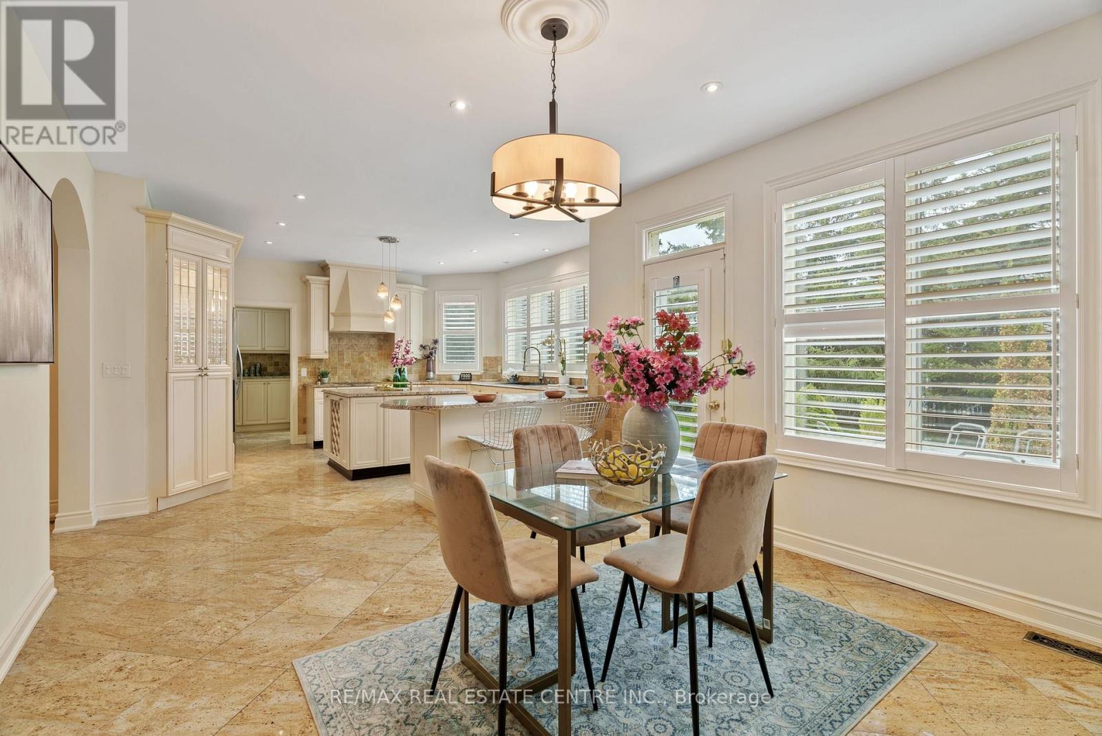 645 Cranleigh Court, Mississauga, Ontario  L5H 4L4 - Photo 18 - W12837142