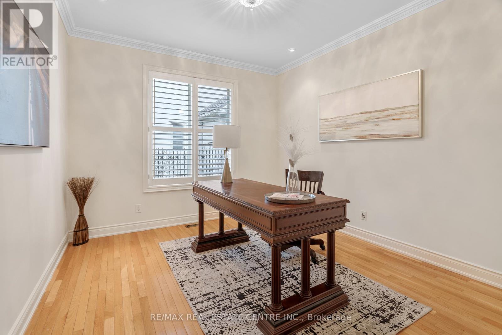 645 Cranleigh Court, Mississauga, Ontario  L5H 4L4 - Photo 24 - W12837142