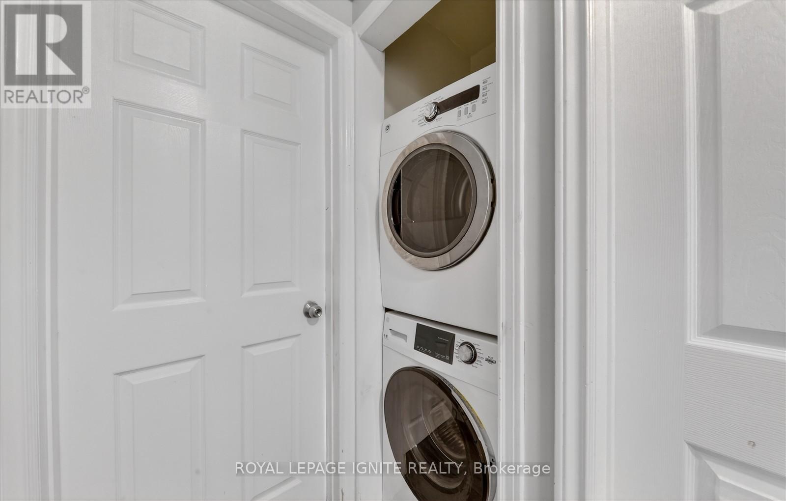 12 Kanarick Crescent, Toronto, Ontario  M3L 1P4 - Photo 10 - W12837150