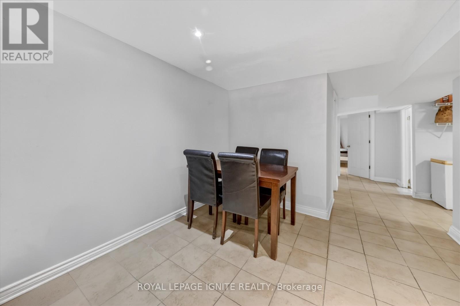 12 Kanarick Crescent, Toronto, Ontario  M3L 1P4 - Photo 14 - W12837150