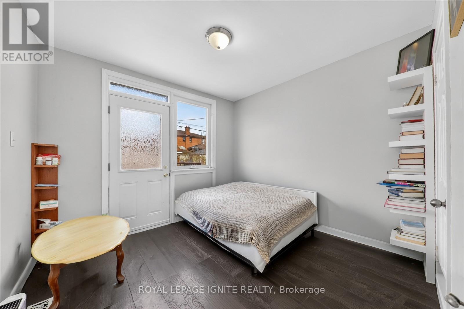 12 Kanarick Crescent, Toronto, Ontario  M3L 1P4 - Photo 6 - W12837150