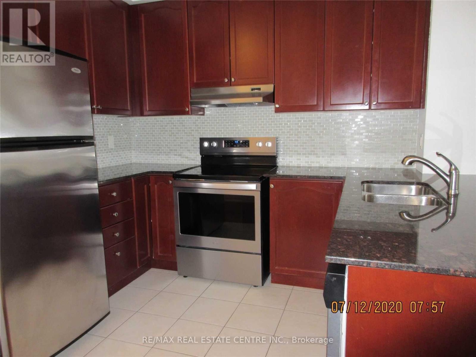 Th#111 - 220 Forum Drive, Mississauga, Ontario L4Z 4K1 - Photo 5 - W12837158