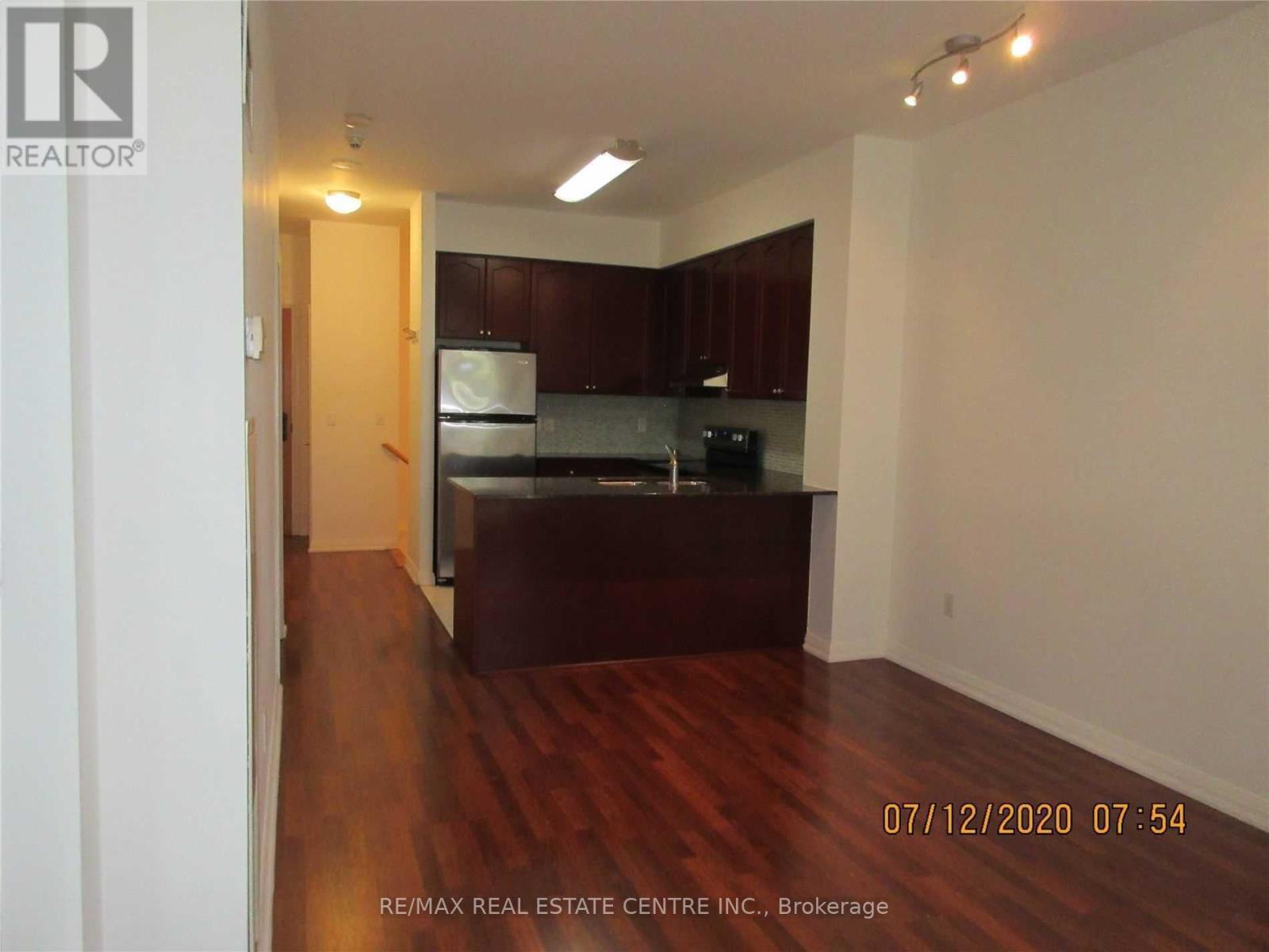 Th#111 - 220 Forum Drive, Mississauga, Ontario L4Z 4K1 - Photo 7 - W12837158