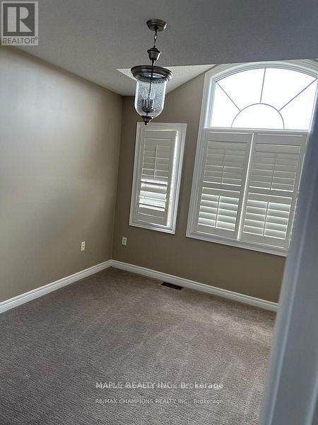 2383 Hilda Drive, Oakville, Ontario  L6H 7N5 - Photo 6 - W12837162