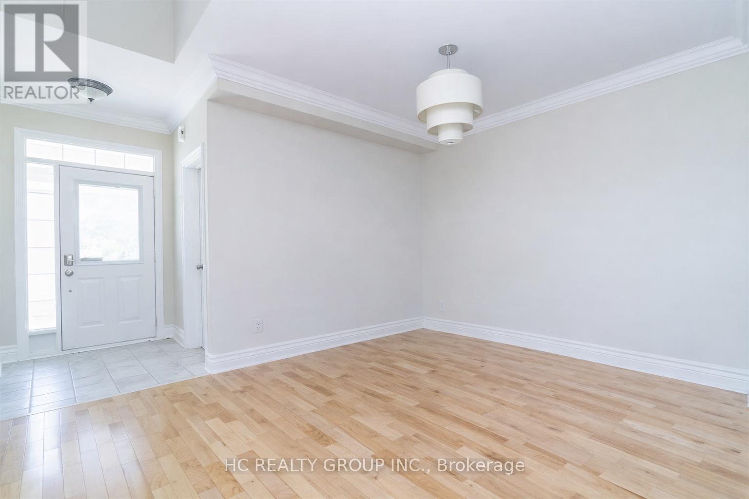 3717 Brinwood Gate, Mississauga, Ontario  L5M 7G9 - Photo 2 - W12837172