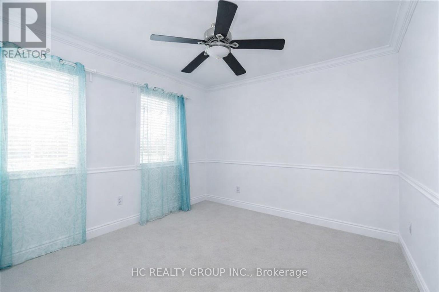 3717 Brinwood Gate, Mississauga, Ontario  L5M 7G9 - Photo 6 - W12837172