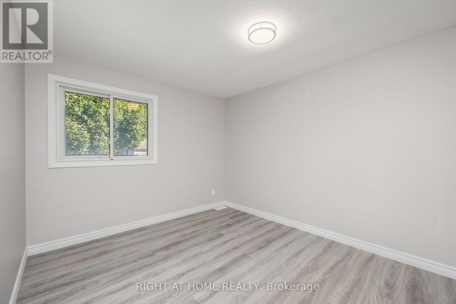 48 Clarence Street, Cambridge, Ontario  N3C 1K9 - Photo 13 - X12837110