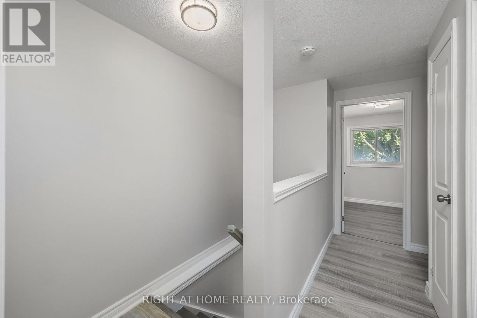 48 Clarence Street, Cambridge, Ontario  N3C 1K9 - Photo 9 - X12837110