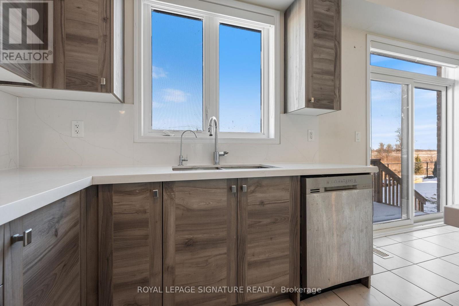 153 David Street, Haldimand, Ontario  N0A 1H0 - Photo 13 - X12837122