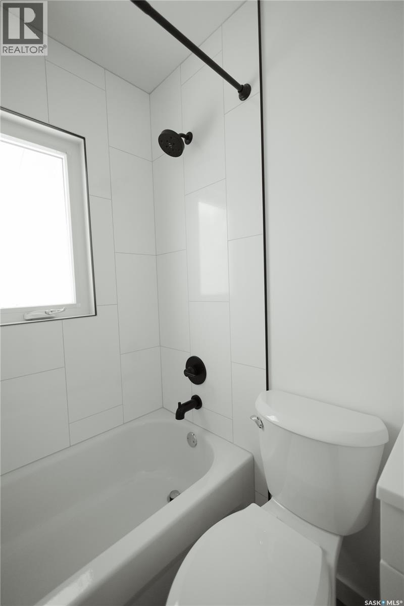 1041 Hastings Street, Moose Jaw, Saskatchewan  S6H 5R7 - Photo 14 - SK029471