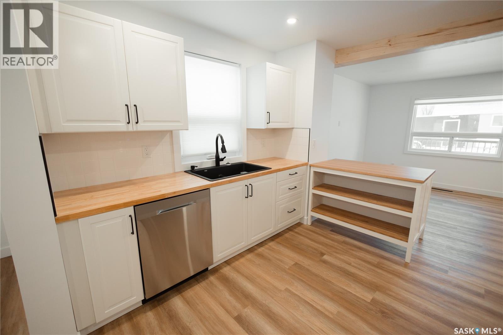 1041 Hastings Street, Moose Jaw, Saskatchewan  S6H 5R7 - Photo 5 - SK029471