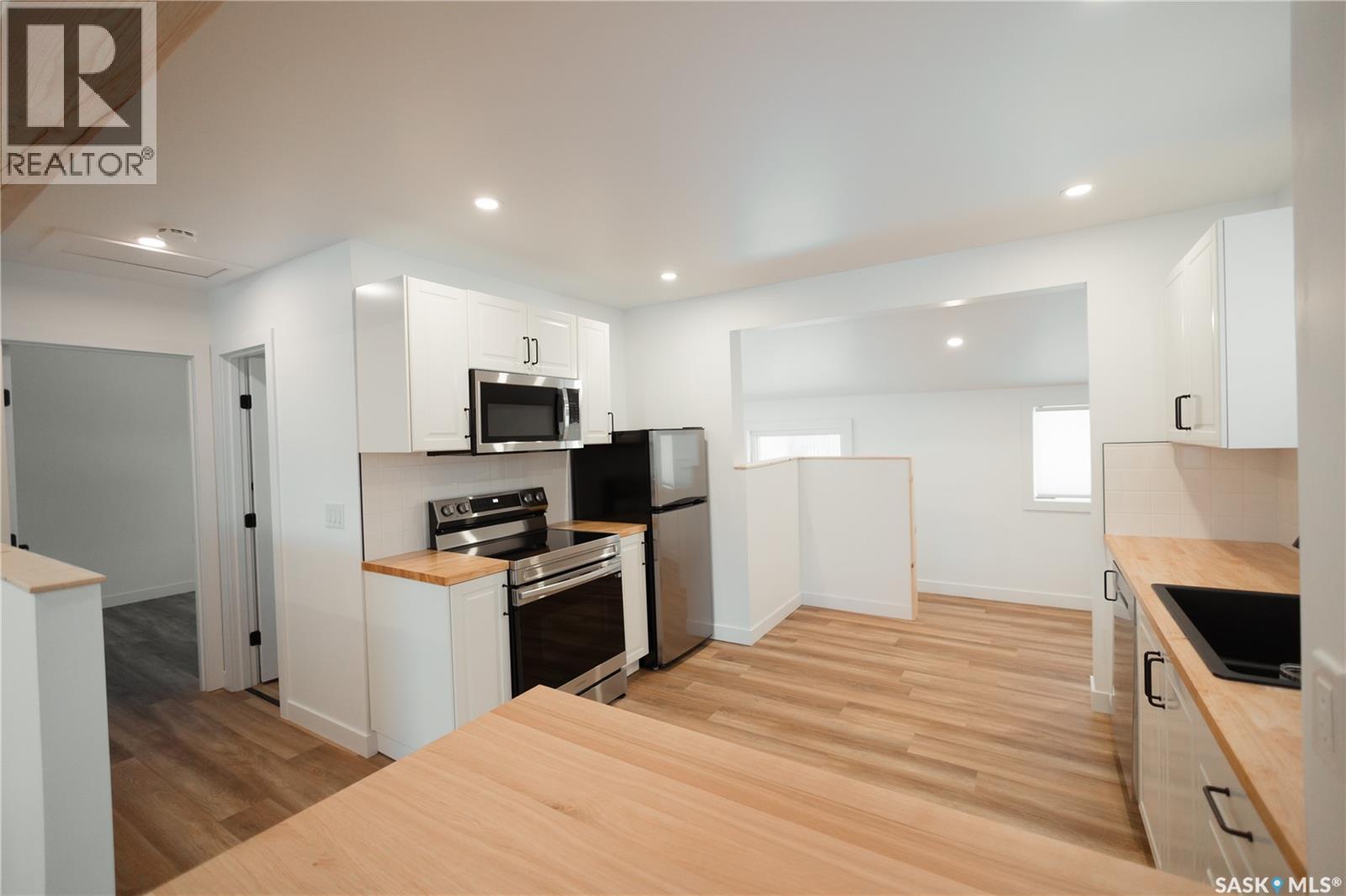 1041 Hastings Street, Moose Jaw, Saskatchewan  S6H 5R7 - Photo 6 - SK029471