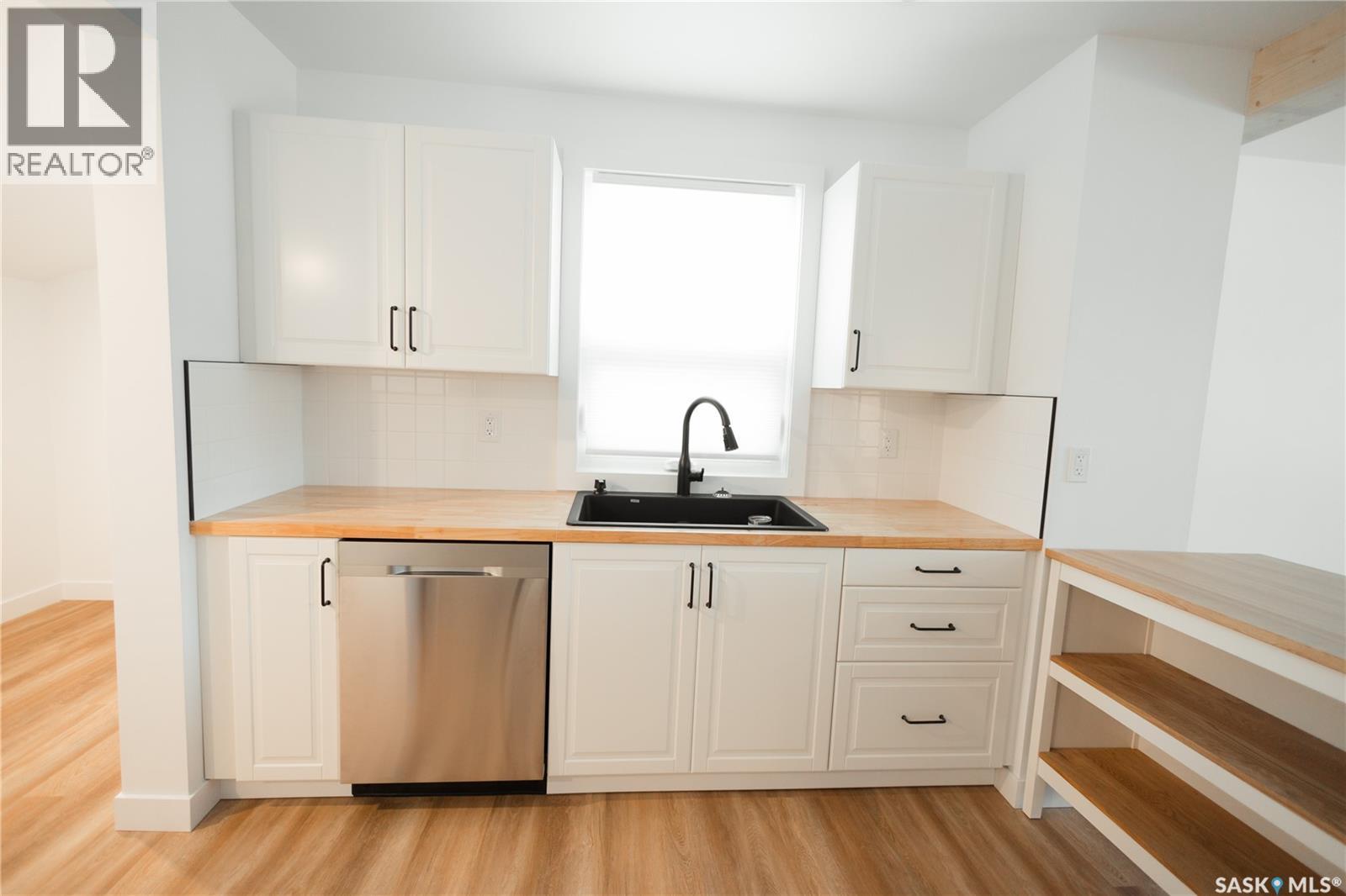 1041 Hastings Street, Moose Jaw, Saskatchewan  S6H 5R7 - Photo 9 - SK029471