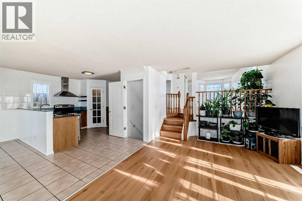 302 Applewood Drive Se, Calgary, Alberta  T2A 7V4 - Photo 12 - A2287724