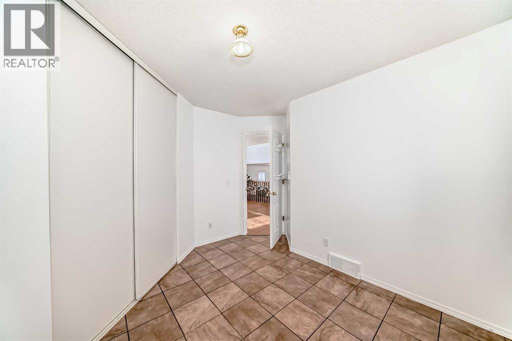 302 Applewood Drive Se, Calgary, Alberta  T2A 7V4 - Photo 17 - A2287724