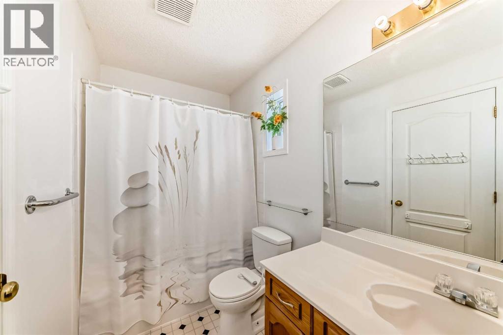 302 Applewood Drive Se, Calgary, Alberta  T2A 7V4 - Photo 29 - A2287724