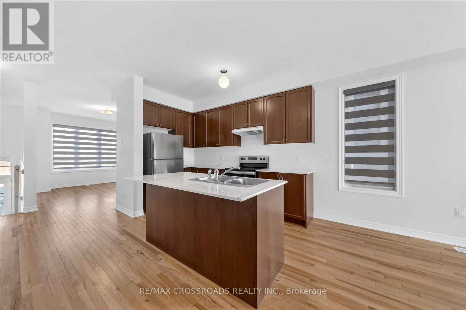 2956 Peter Matthews Drive, Pickering, Ontario  L1V 2P8 - Photo 8 - E12822700