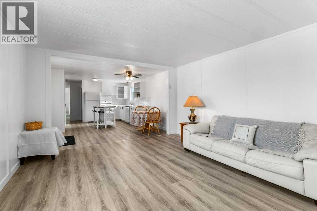 Unit 27, 4402 48 Avenue, Sylvan Lake, Alberta  T4S 1N7 - Photo 9 - A2289391