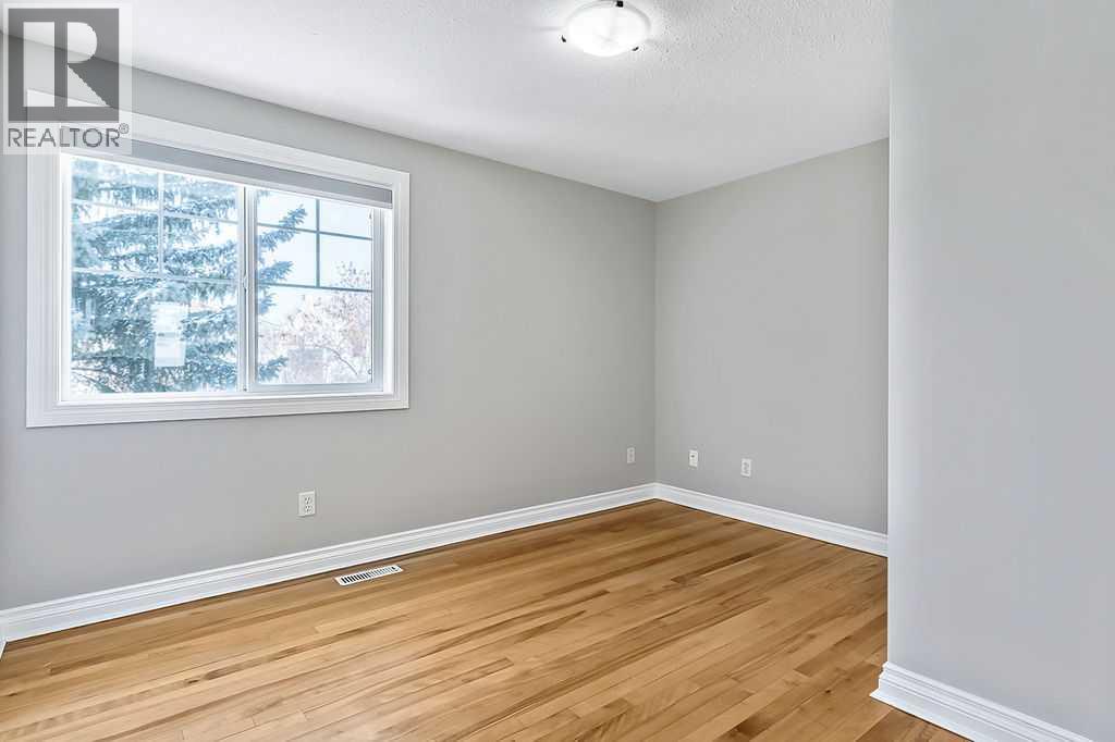 135 Amiens Crescent Sw, Calgary, Alberta  T2T 6E7 - Photo 13 - A2290183