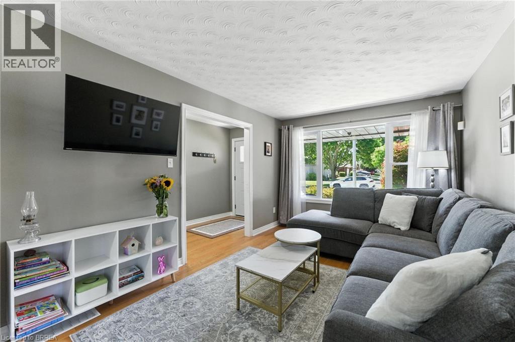 8 Allensgate Drive, Brantford, Ontario  N3V 1C7 - Photo 8 - 40808947