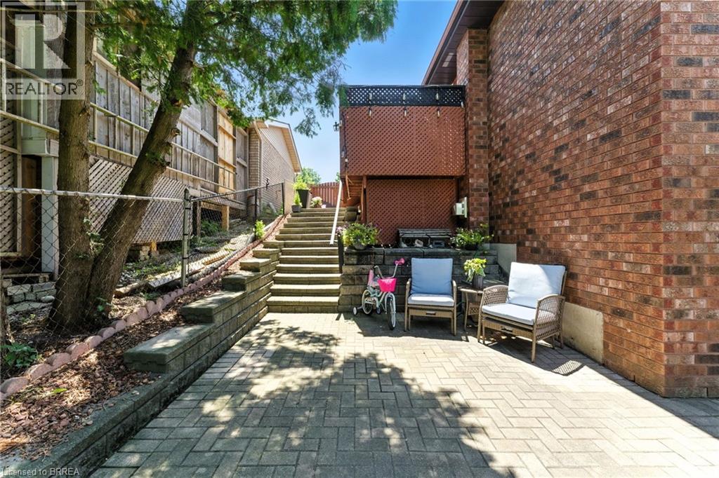 8 Allensgate Drive, Brantford, Ontario  N3V 1C7 - Photo 38 - 40808947