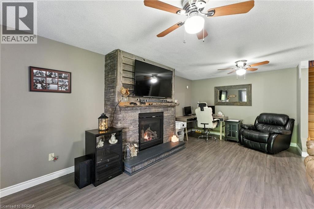 8 Allensgate Drive, Brantford, Ontario  N3V 1C7 - Photo 25 - 40808947