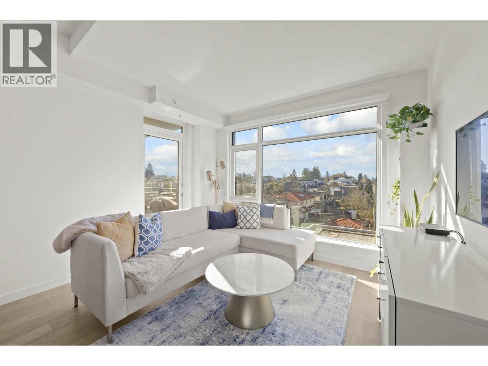 401 4171 CAMBIE STREET, Vancouver, British Columbia