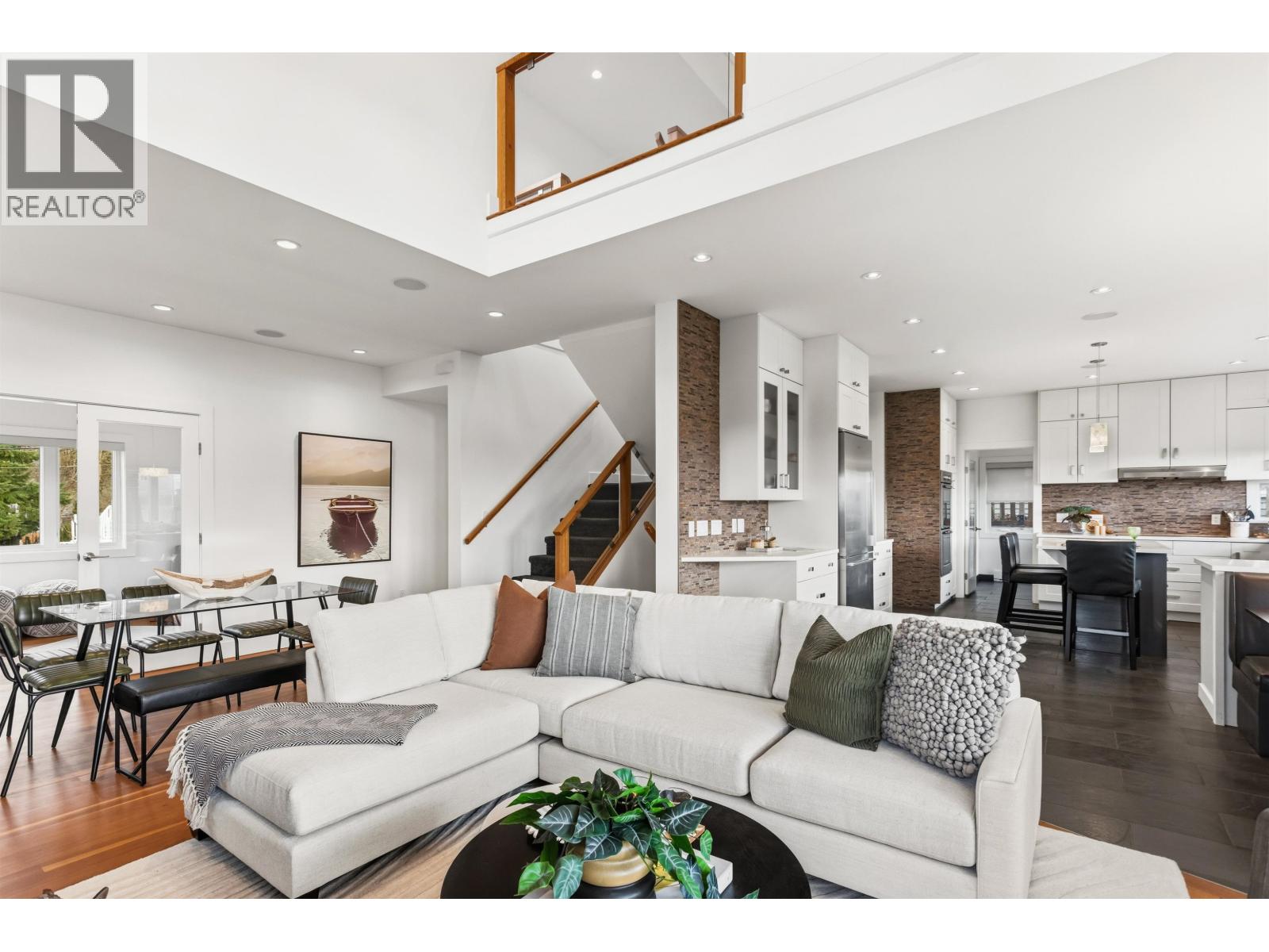 4850 Eton Street, Burnaby, British Columbia  V5C 1K9 - Photo 9 - R3094528