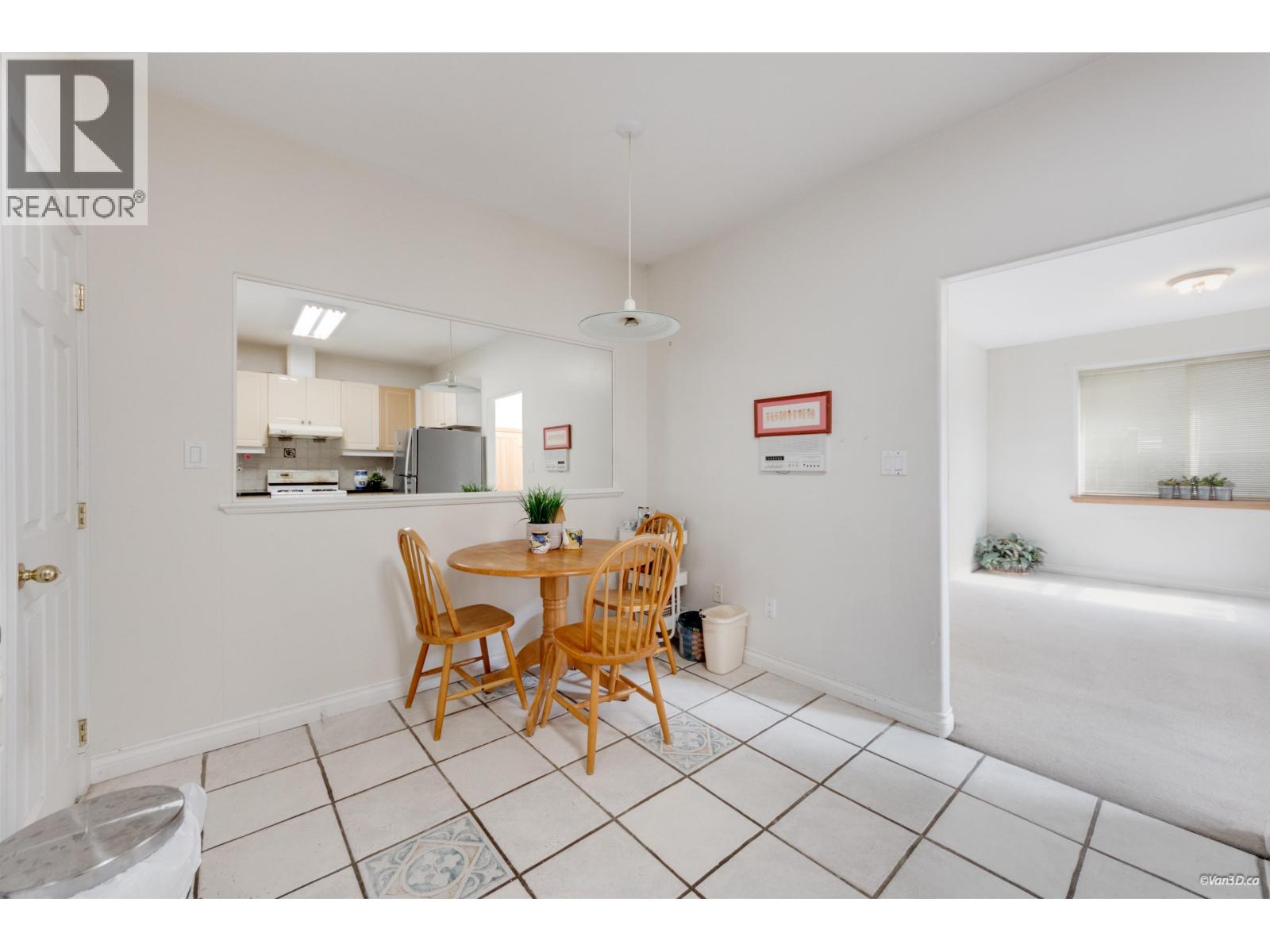 5177 Carson Street, Burnaby, British Columbia  V5J 2Z1 - Photo 9 - R3095103