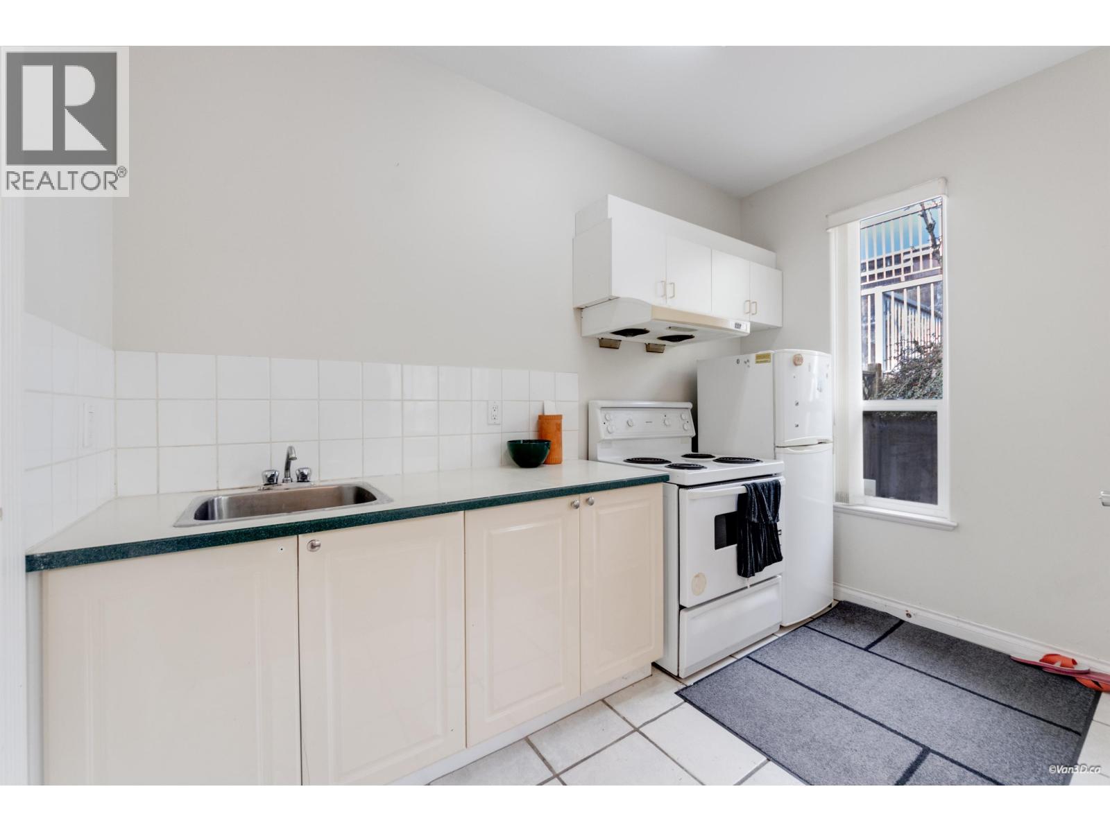 5177 Carson Street, Burnaby, British Columbia  V5J 2Z1 - Photo 14 - R3095103