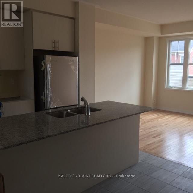 19 Torah Gate, Vaughan, Ontario  L6A 4Y4 - Photo 3 - N12837192