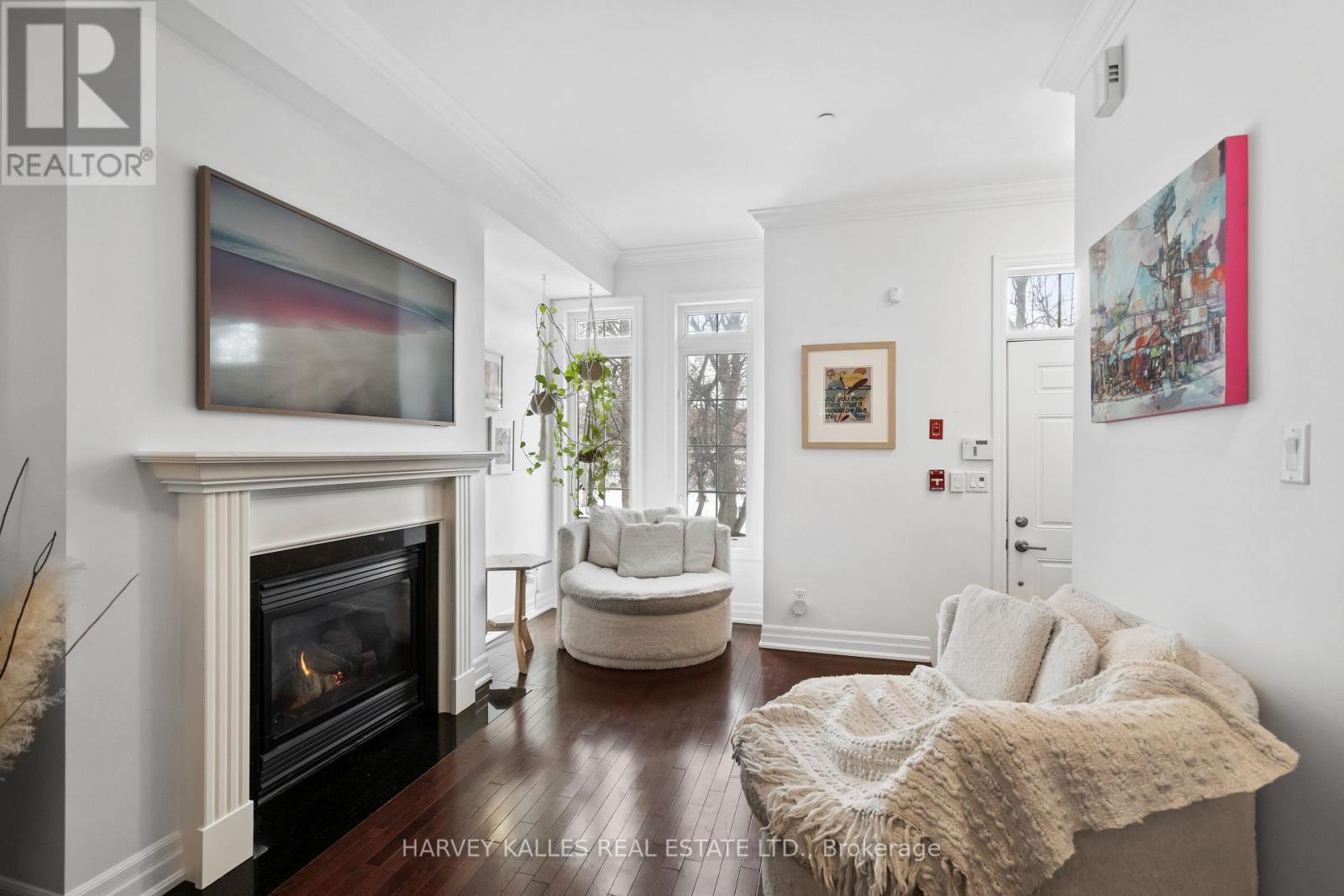 17 Peelar Mews, Toronto, Ontario  M8Y 0B1 - Photo 11 - W12822606